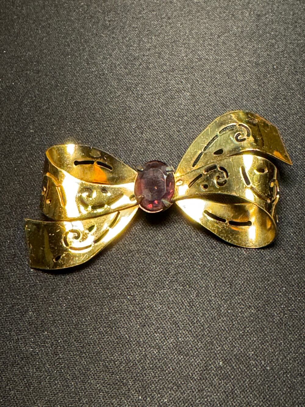 Vintage Coro Cut Out Bow Purple Glass Stone Brooch